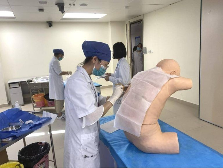 Enhancing Pneumothorax Treatment Skills with Thoracentesis Simulators and Chest Drain Training Models