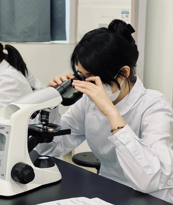 Microscope for research